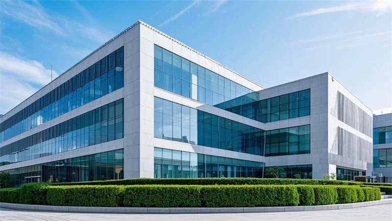 合肥辦公樓裝修設(shè)計(jì)效果圖，光影交織綠意