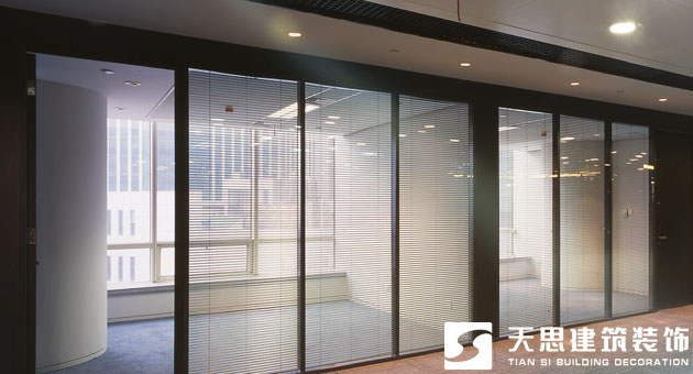 <a href=http://m.programante.com/ target=_blank class=infotextkey>合肥辦公室裝修</a>玻璃